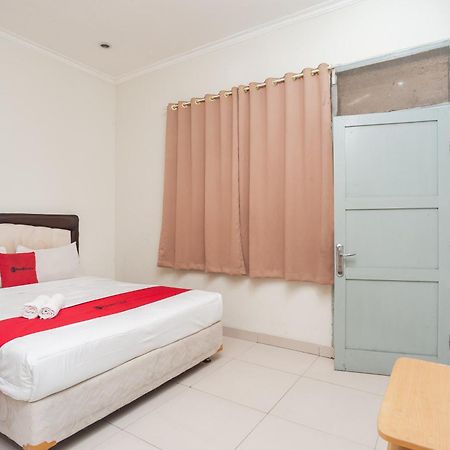 RedDoorz Plus near RS PMI Bogor Zewnętrze zdjęcie