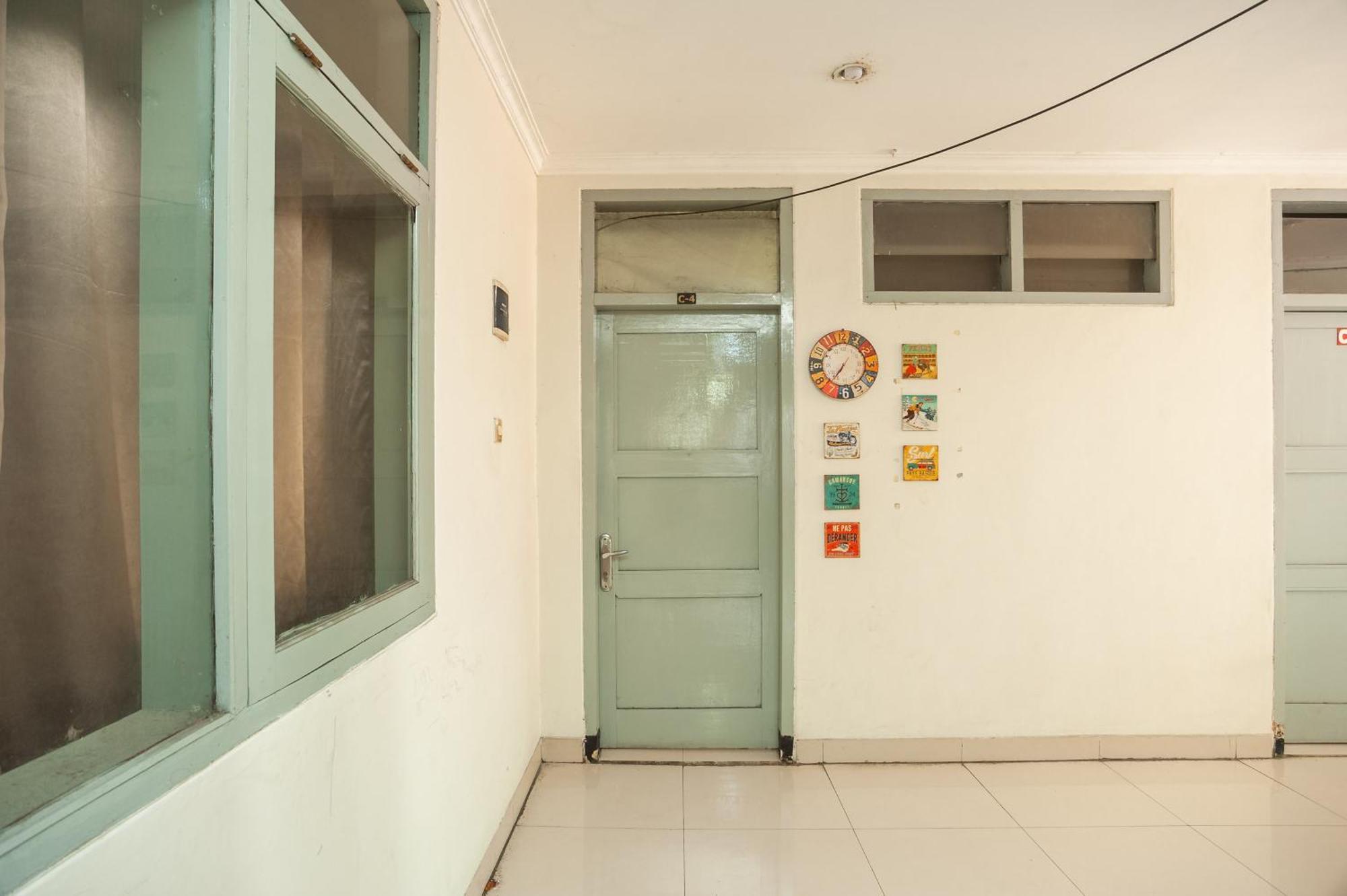 RedDoorz Plus near RS PMI Bogor Zewnętrze zdjęcie